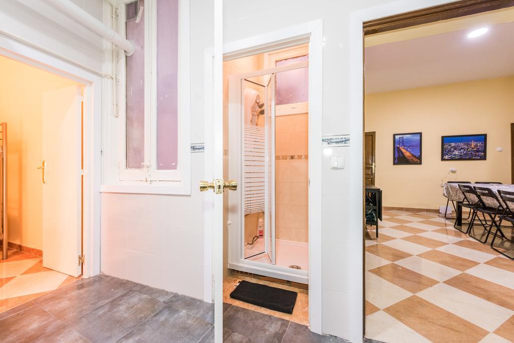 Grand Latina Apartment Мадрид Номер фото